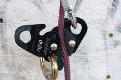 ISC Rocker offen mit Seil - anklicken für größere Version